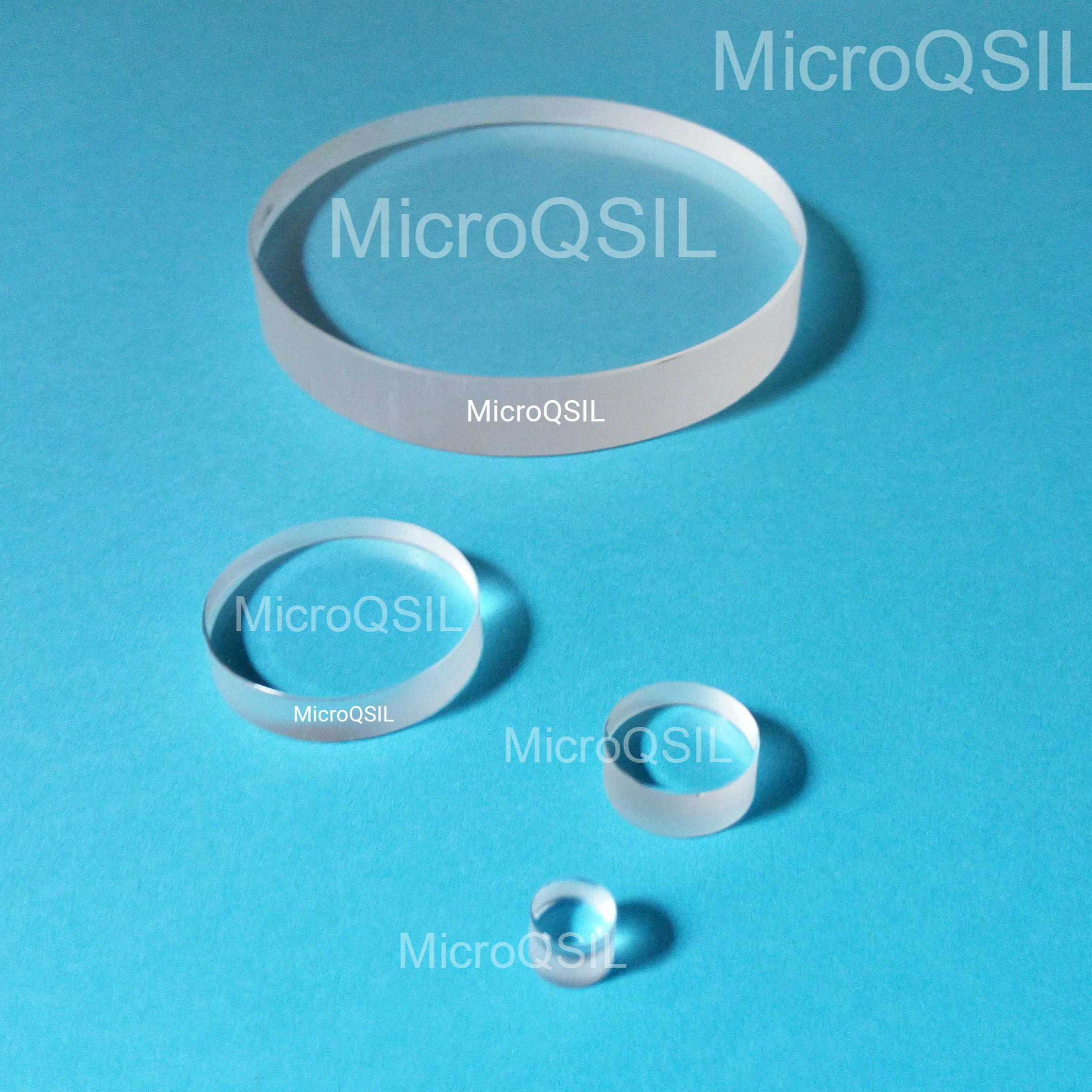 High purity quartz disc with smooth polished surface, used in optical and laboratory applications